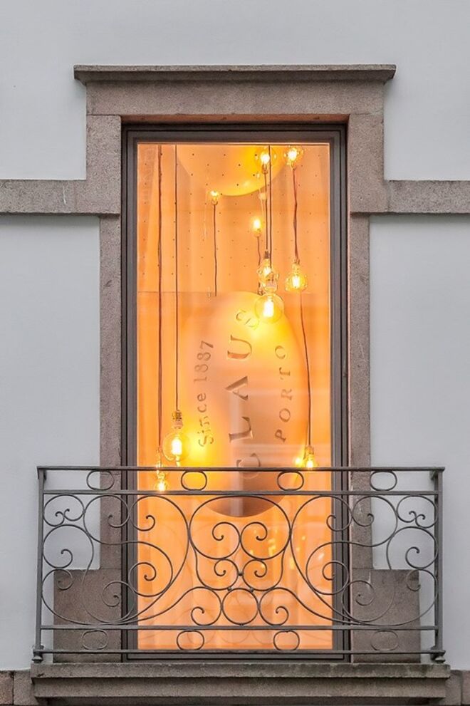 Claus Porto no número 22 da Rua das Flores, Porto