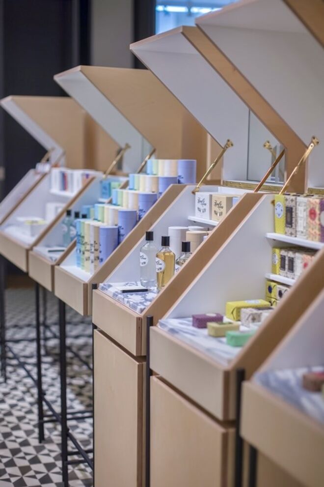 Claus Porto no número 22 da Rua das Flores, Porto