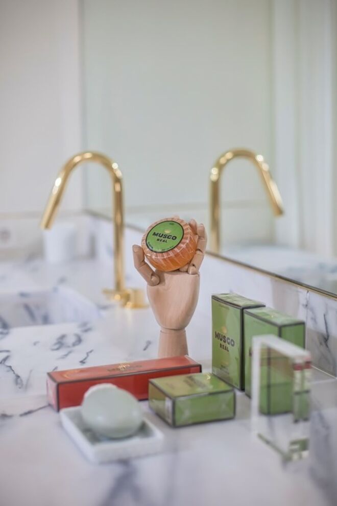 Claus Porto no número 22 da Rua das Flores, Porto