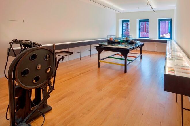 Claus Porto no número 22 da Rua das Flores, Porto