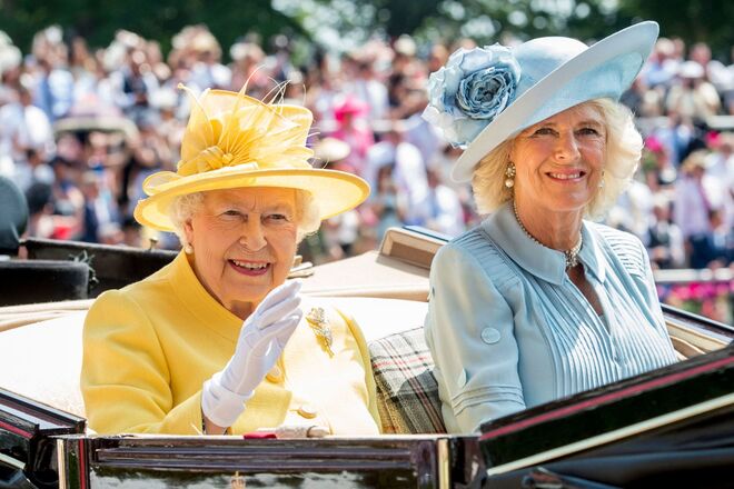 Rainha Isabel II e Camilla