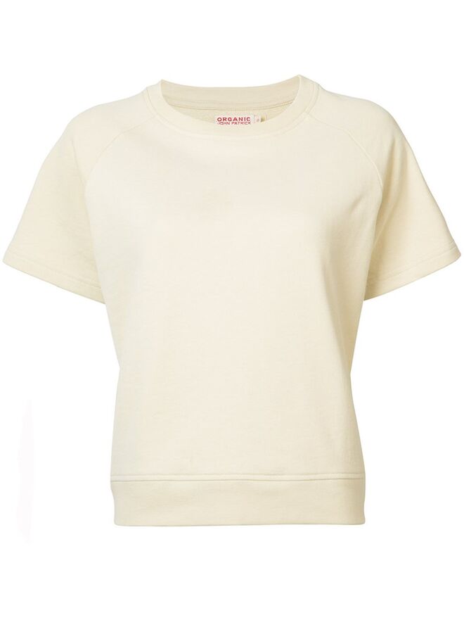 T-shirt em algodão orgânico, €135, Organic by John Patrick, em farfetch.com