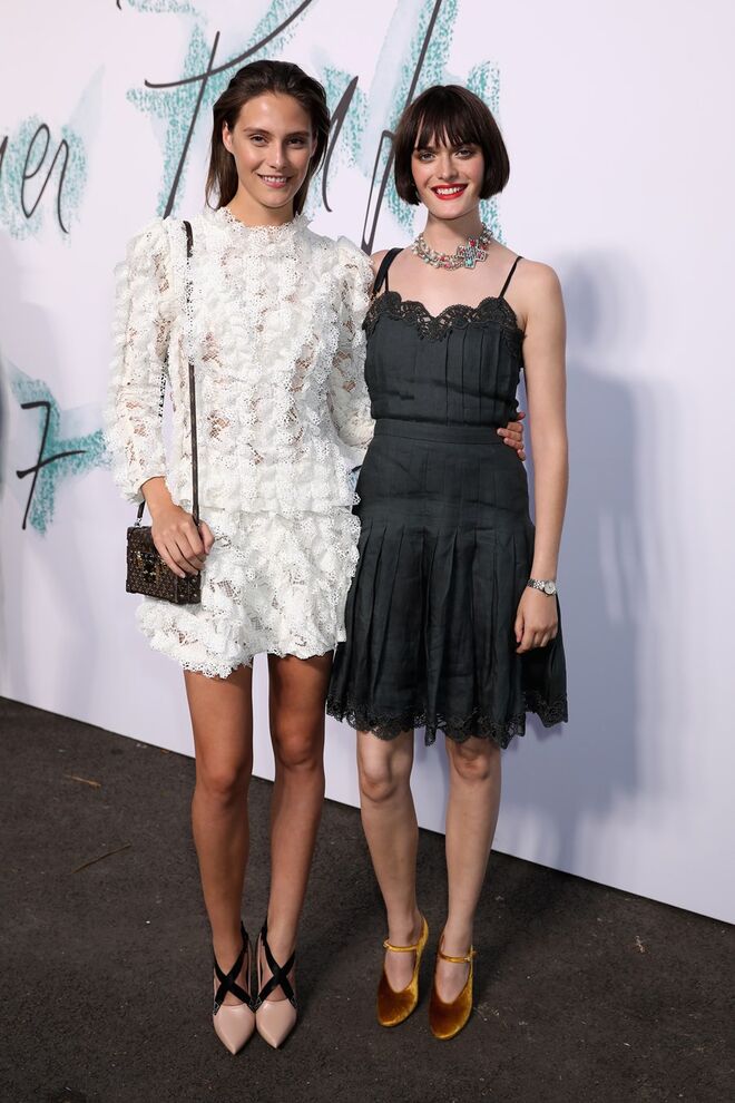 Charlotte Wiggins e Sam Rollinson