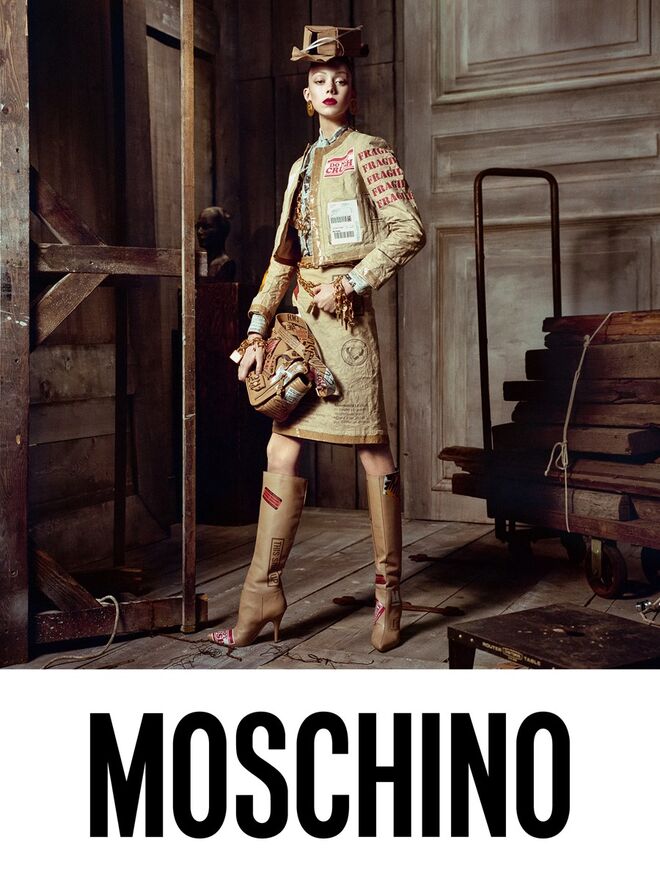 Moschino para outono/inverno 2017-2018 | © Steven Meisel