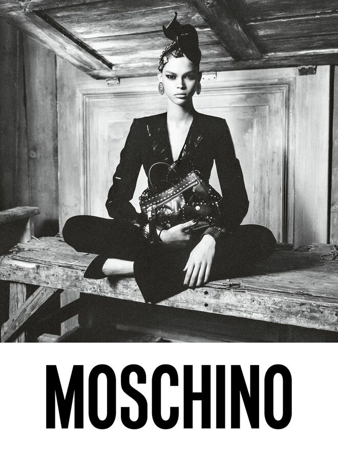 Moschino para outono/inverno 2017-2018 | © Steven Meisel