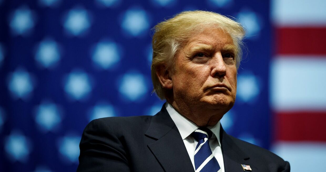Donald Trump bane pessoas transgénero do Exército