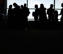Esquerda pede mais proteção para vítimas de assédio no trabalho 
