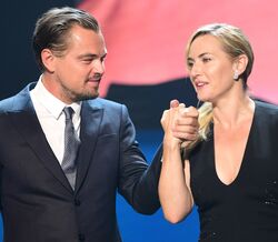Leonardo DiCaprio e Kate Winslet juntos na gala solidária do ator em St. Tropez