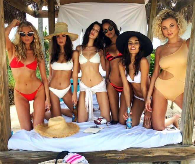 Elsa Hosk, Emily Ratajkowski, Bella Hadid, Lais Ribeiro, Gisele Oliveira e Rose Bertram