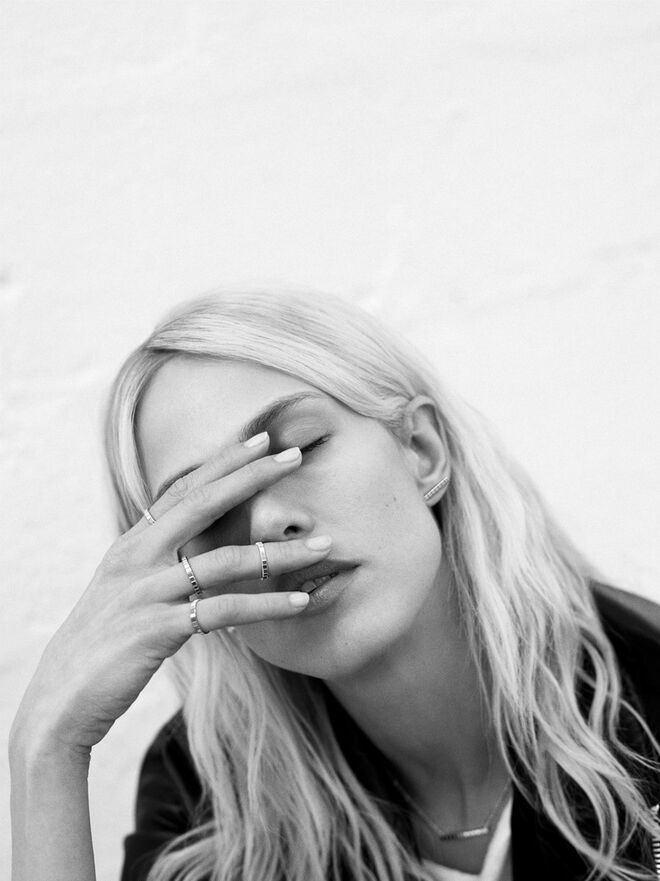 Aymelide Valade é o novo rosto da Chopard