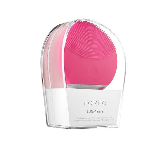 Escova de limpeza para o rosto Luna mini, €140, Foreo