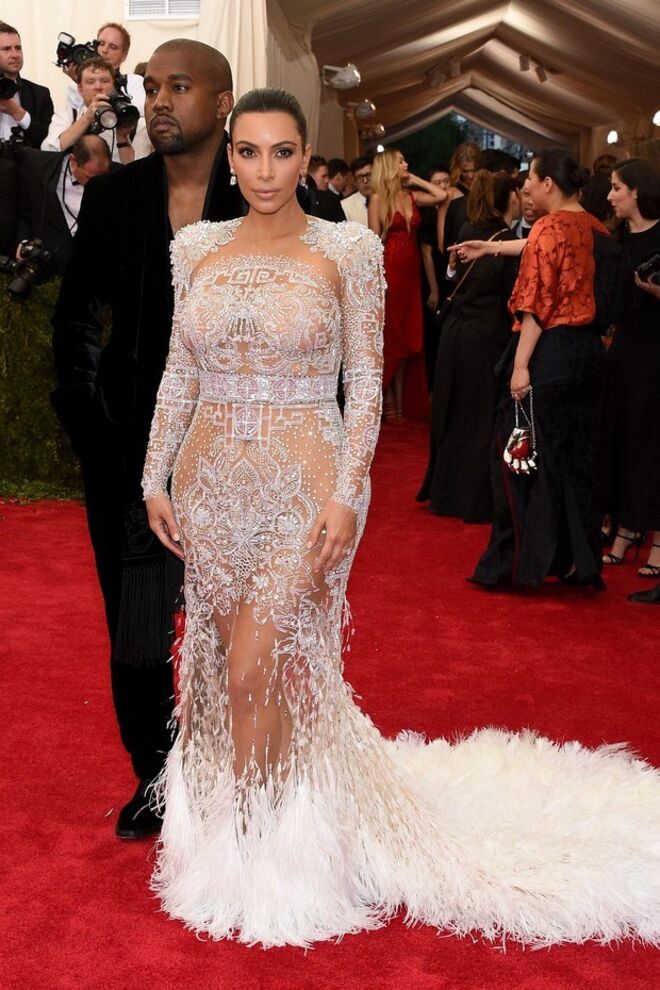 Kim Kardashian em Peter Dundas na MET Gala, 2015