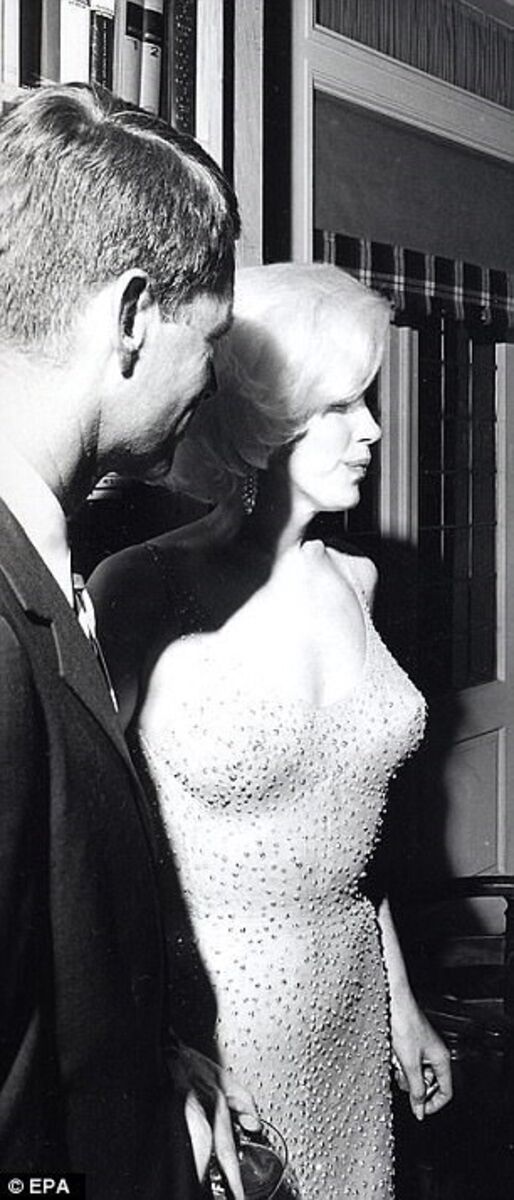 Marilyn Monroe em 1962 na Casa Branca, quando cantou os parabéns a John F. Kennedy