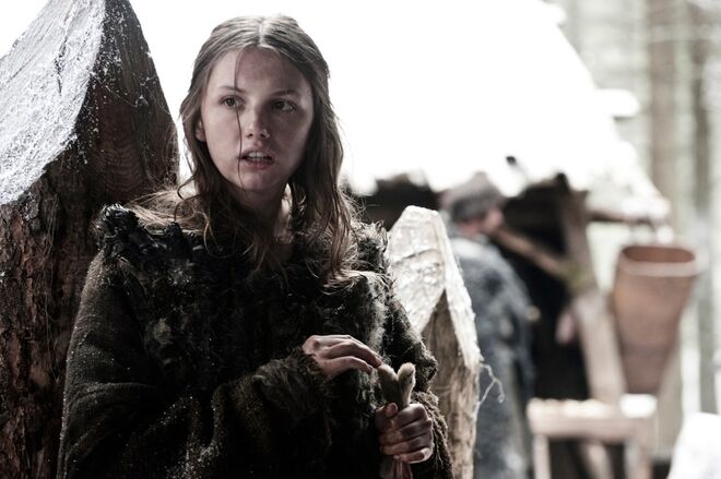 Hannah Murray como Gilly