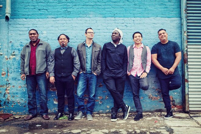 Richard Bona & Mandekan Cubano