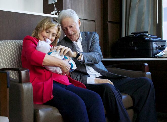 Hillary e Bill Clinton têm dois netos, da filha Chelsea.