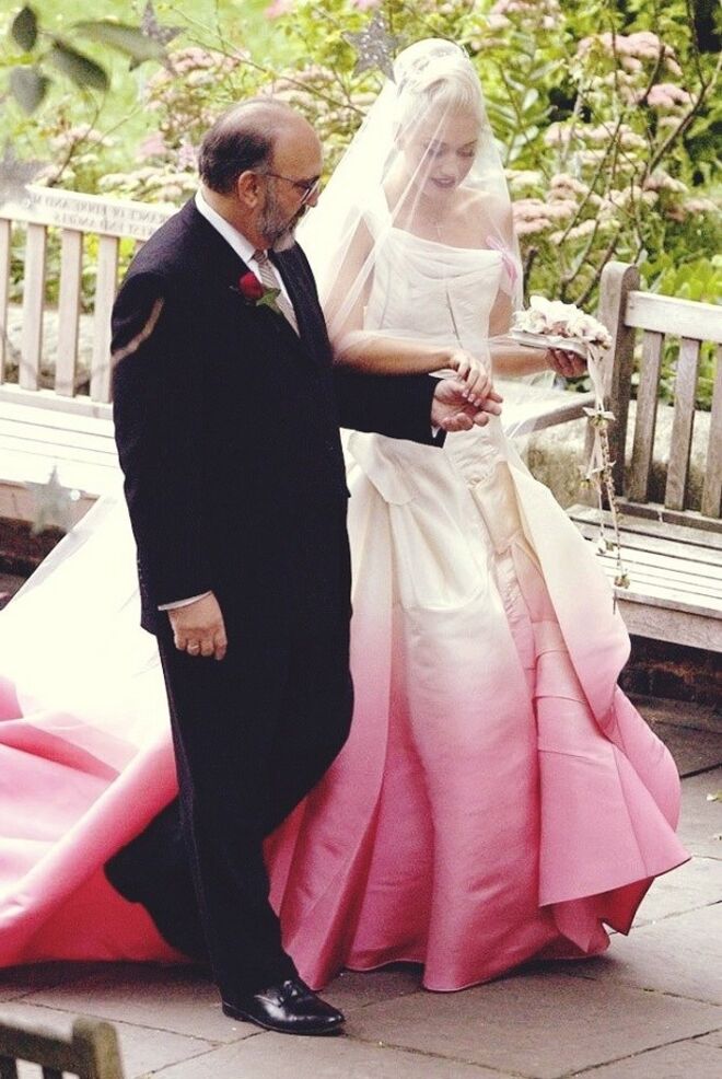 Gwen Stefani (2002) | Casamento com Gavin Rossdale. 