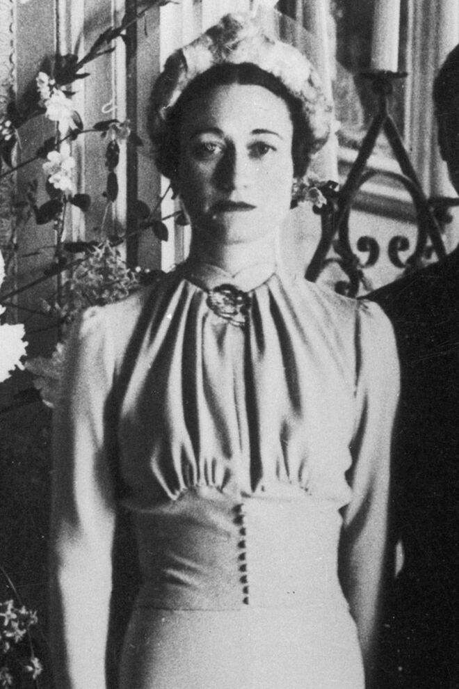 Wallis Simpson (1937) | Casamento com o Duque de Windsor, que abdicou ao trono de Inglaterra.