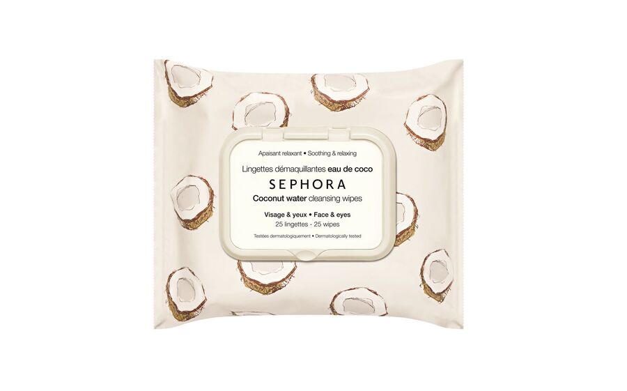 Para a preguiça em desmaquilhar: Coconut Water Cleansing Wipes, €6,55, Sephora
