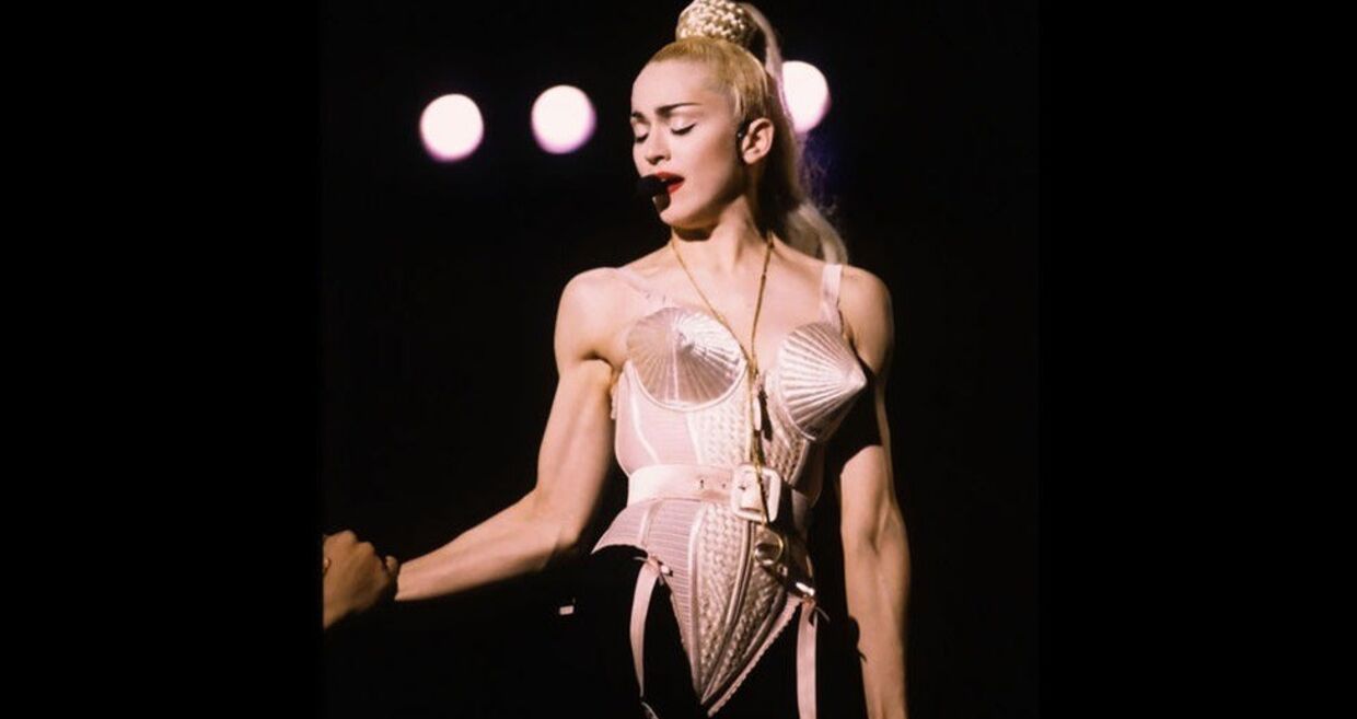 Madonna em Jean-Paul Gaultier, 1990