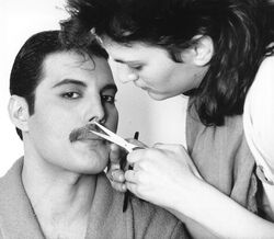 Já é conhecido o elenco do filme sobre a vida de Freddie Mercury