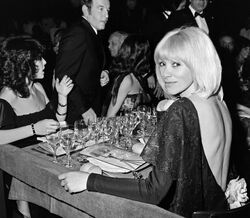 Nostalgia: Mireille Darc 