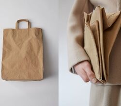 Acne Studios reiventa o saco de compras