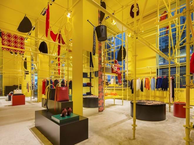 Calvin Klein reabre loja icónica na Madison Avenue - Moda - Máxima