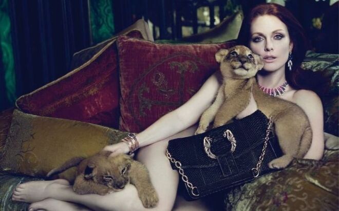 Julianne Moore, para a Bulgari (2010)