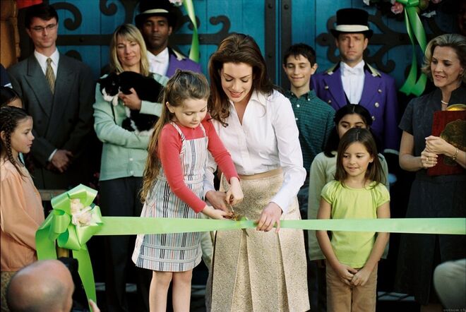 Aproveitar os saldos e as lojas outlet.