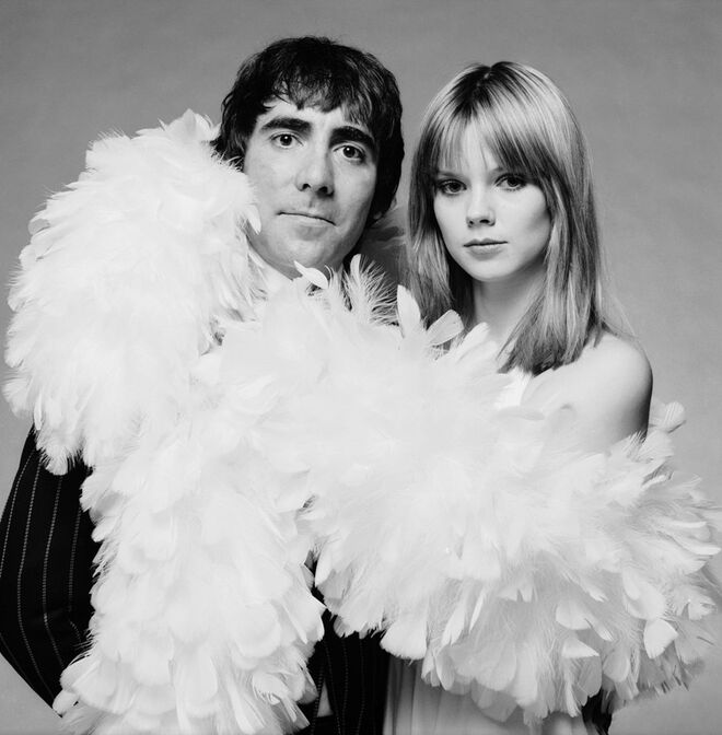 Keith Moon e Annette Walter-Lax | Annette foi a segunda modelo por quem o baterista dos The Who se apaixonou. Separaram-se em 1978.