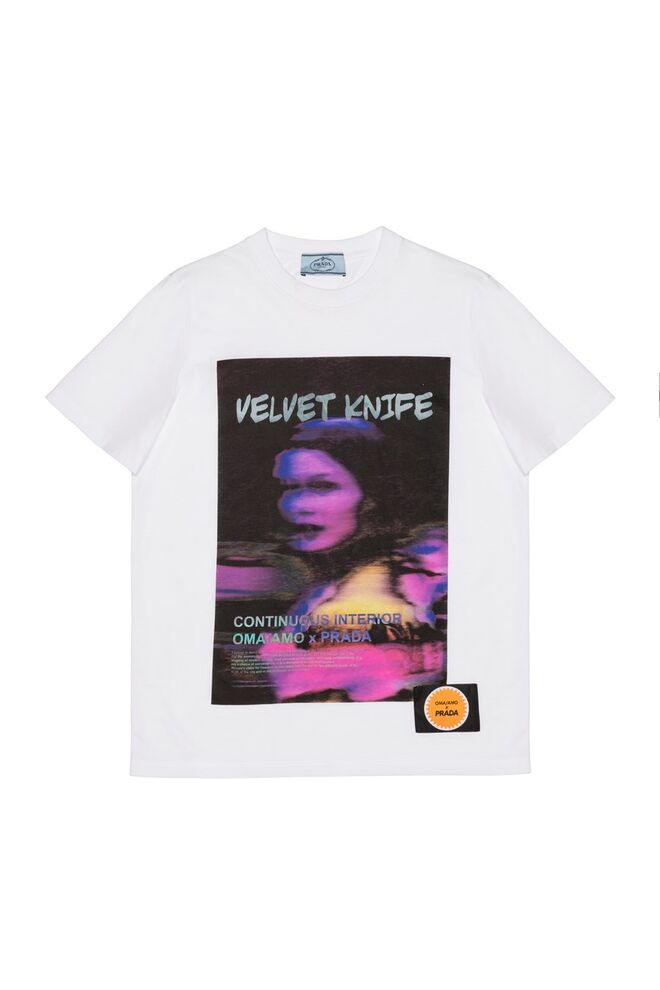Prada lança uma coleção-cápsula de T-shirts femininas