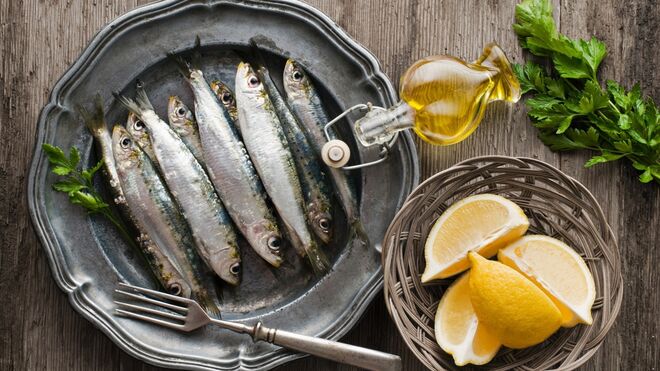 Sardinhas: É um peixe com baixas calorias, mas rico em ómega 3. Ajuda a regular o sistema nervoso para que este possa ajudar a reduzir o stress e alivia a depressão.
