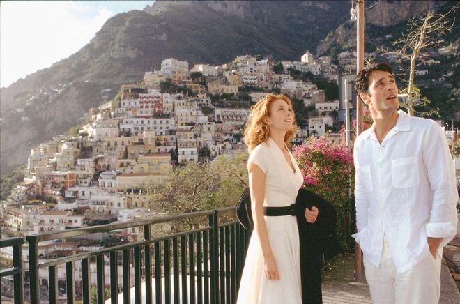 SOB O SOL DA TOSCANA (2003) | Filme romântico, baseado no livro com o mesmo título, e que nos leva ao mais profundo da Toscana (Itália). Diane Lane protagoniza uma mulher que decide mudar de vida depois do divórcio.