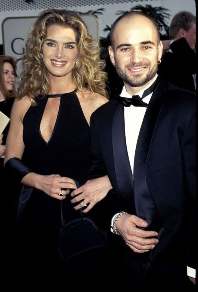 BROOKE SHIELDS E ANDRE AGASSI | Separaram-se em 1999, depois de rumores sobre o consumo ilegal de drogas por parte de Agassi. 