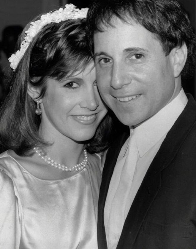 CARRIE FISHER E PAUL SIMON | Casaram em 1983, altura em que Fisher brilhava com o seu papel de Princesa Leia do filme Guerra das Estrelas e Simon era já um músico em ascensão. Quando se divorciaram, apontaram o dedo aos problemas com drogas de Fisher. 