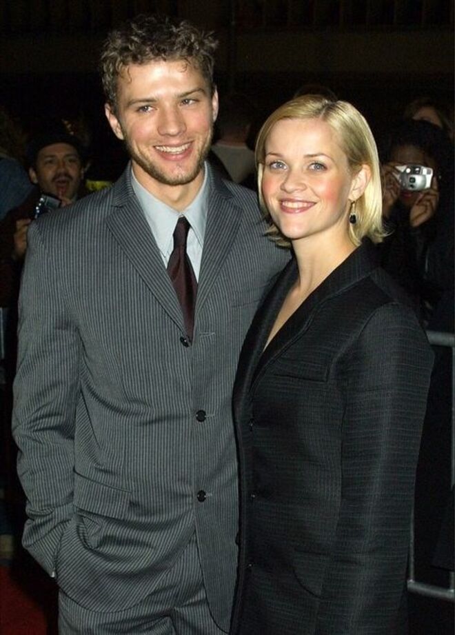 REESE WITHERSPOON E RYAN PHILLIPPE | Casaram em 1999, ano em que participaram juntos no filme Ligações Perigosas. Divorciaram-se em 2006 e na época muitos acusaram Phillippe de manter um affair com a atriz Abbie Cornish. 