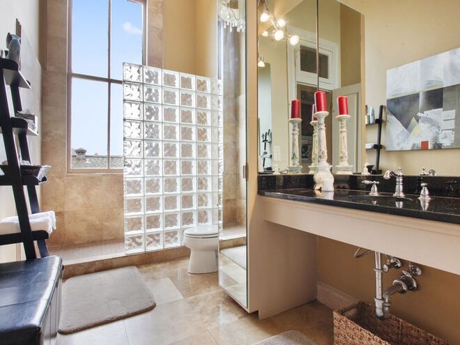 QUARTEL DE BOMBEIROS | Em Nova Orleães, nos Estados Unidos. Quartel histórico, renovado, com 7 quartos e 7 casas de banho. €971/noite