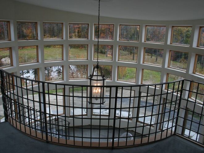 CASTELO ESCOCÊS | Em Vermont, nos Estados Unidos. Fica apenas a alguns minutos de várias estâncias de ski e tem 6 quartos e 5 casas de banho. €593/noite