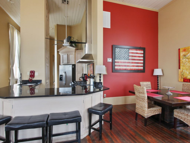 QUARTEL DE BOMBEIROS | Em Nova Orleães, nos Estados Unidos. Quartel histórico, renovado, com 7 quartos e 7 casas de banho. €971/noite