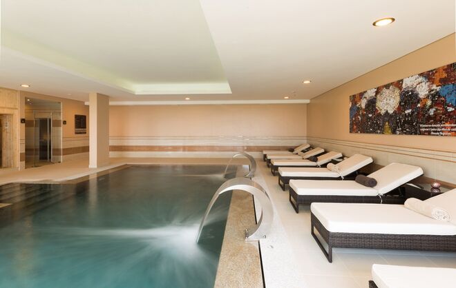 Vila Galé Collection Palácio dos Arcos: Noite em quarto standard duplo a partir de €99,50/noite por pessoa.