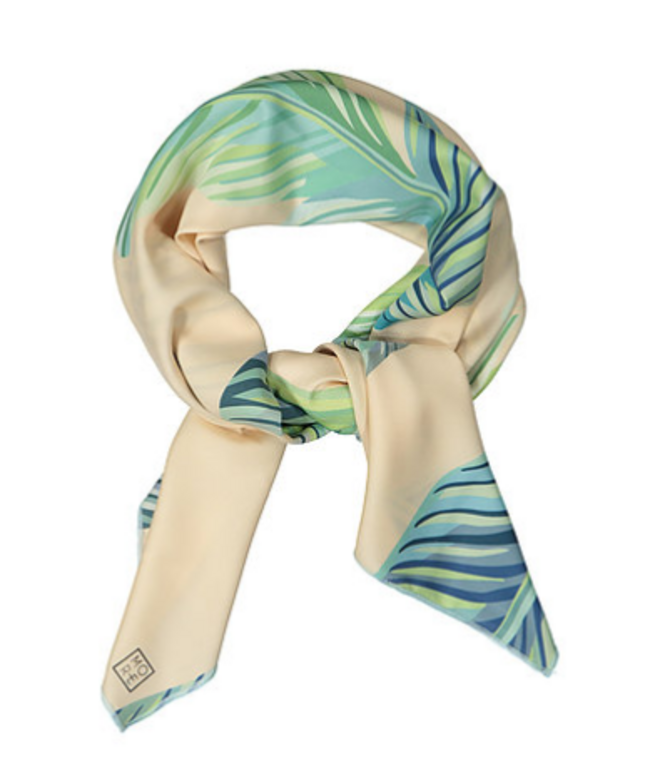 16. Lenço Pink Tropical, €15, MORE