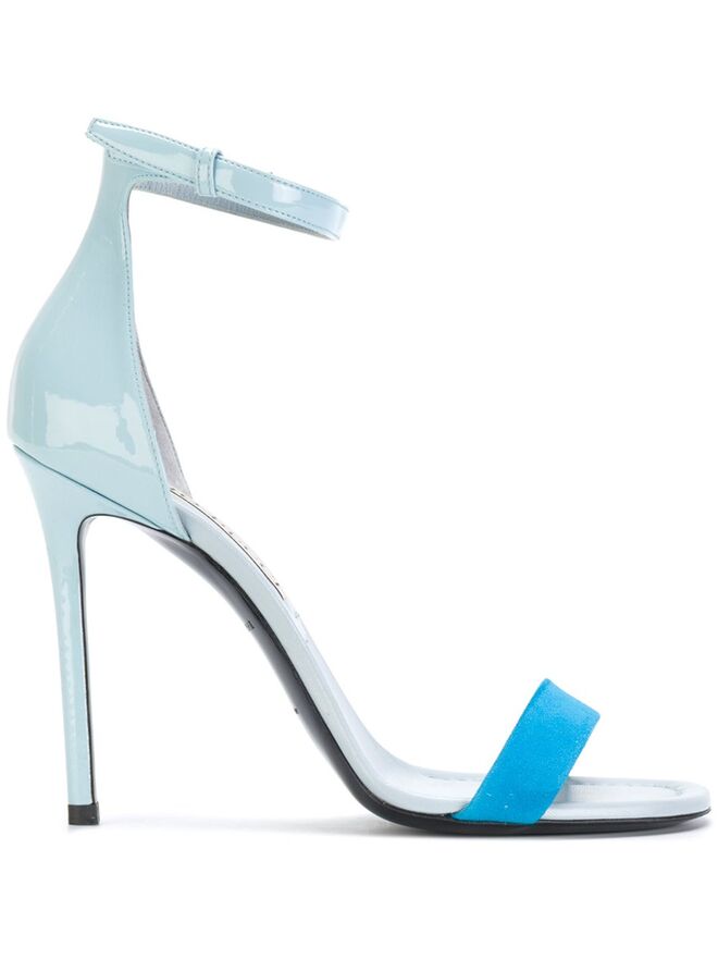 Sandálias, Emilio Pucci (preço sob consulta)