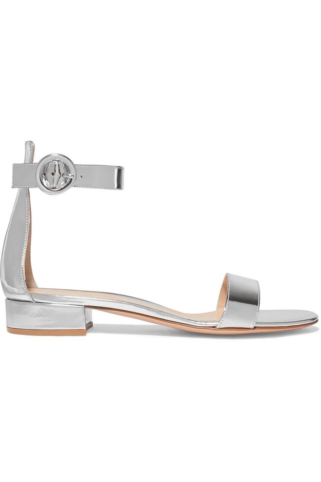 Sandálias, €490, Gianvito Rossi em net-a-porter.com