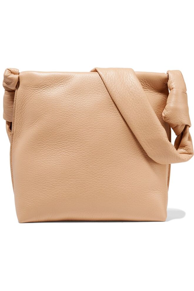 Carteira, €1850, The Row, em net-a-porter.com