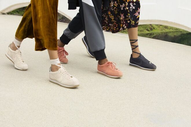 O modelo Nike Cortez tem nova versão