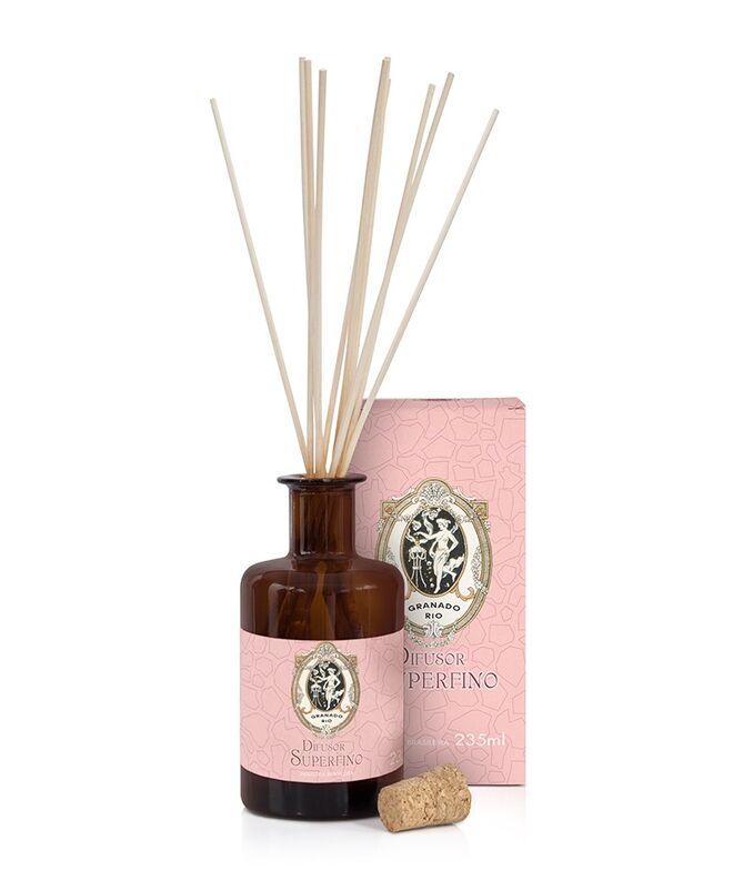 Granado & Phebo chega a Portugal