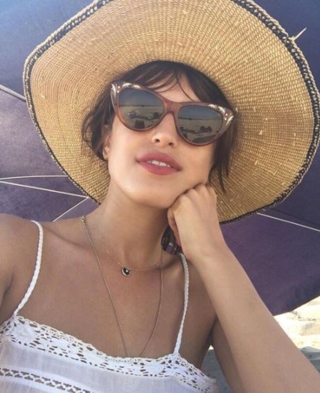 Instagram @jeannedamas