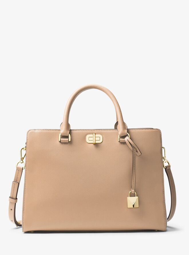 Carteira, €375, Michael Kors