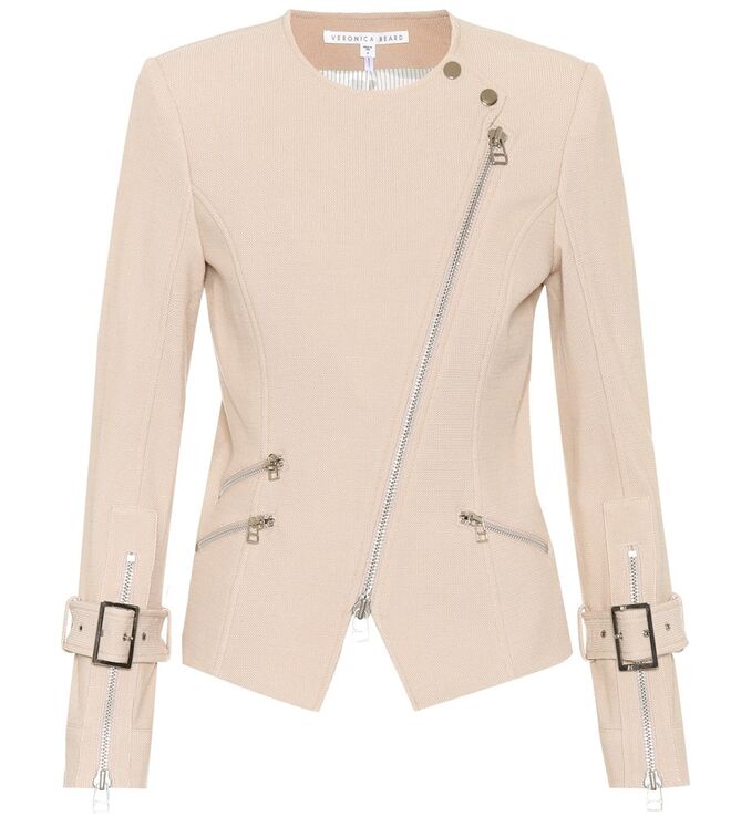 Casaco, €690, Veronica Beard em mytheresa.com